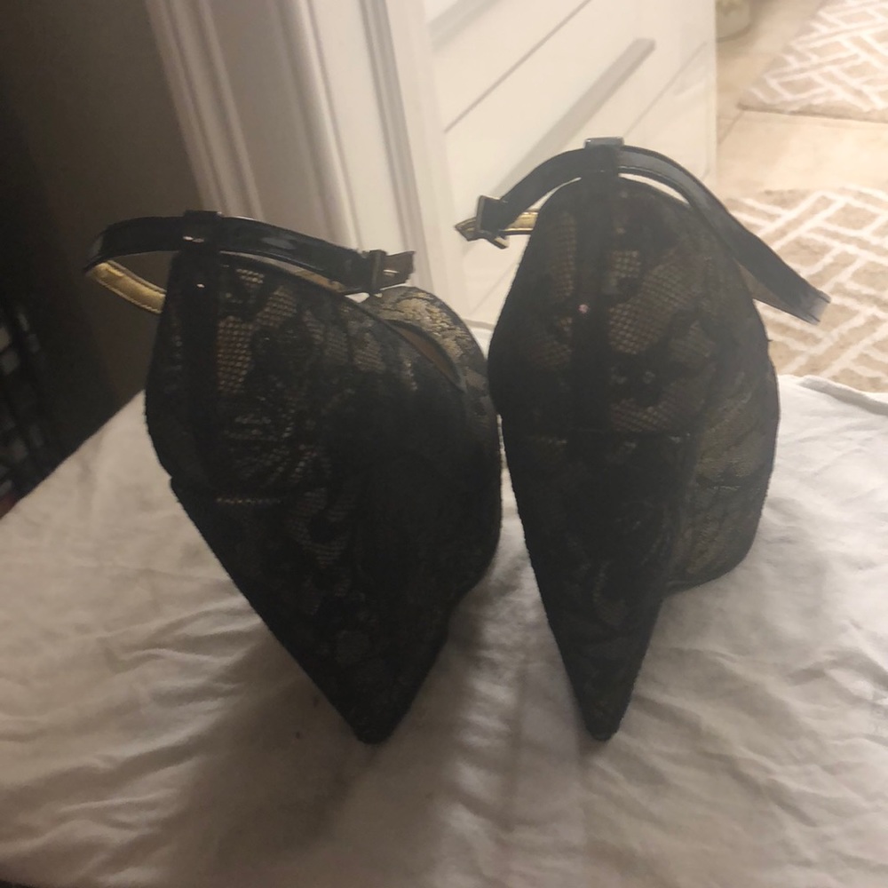 Shoes - Picture 2 of 3